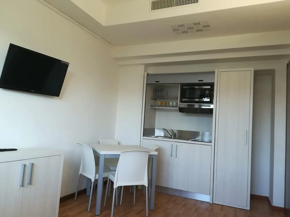 Residenza Grand Hotel Riccione 4*,
