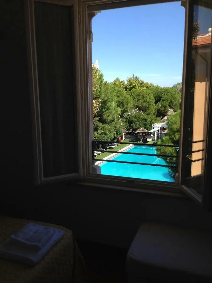 Residenza Grand Hotel Riccione 4*,  Italia
